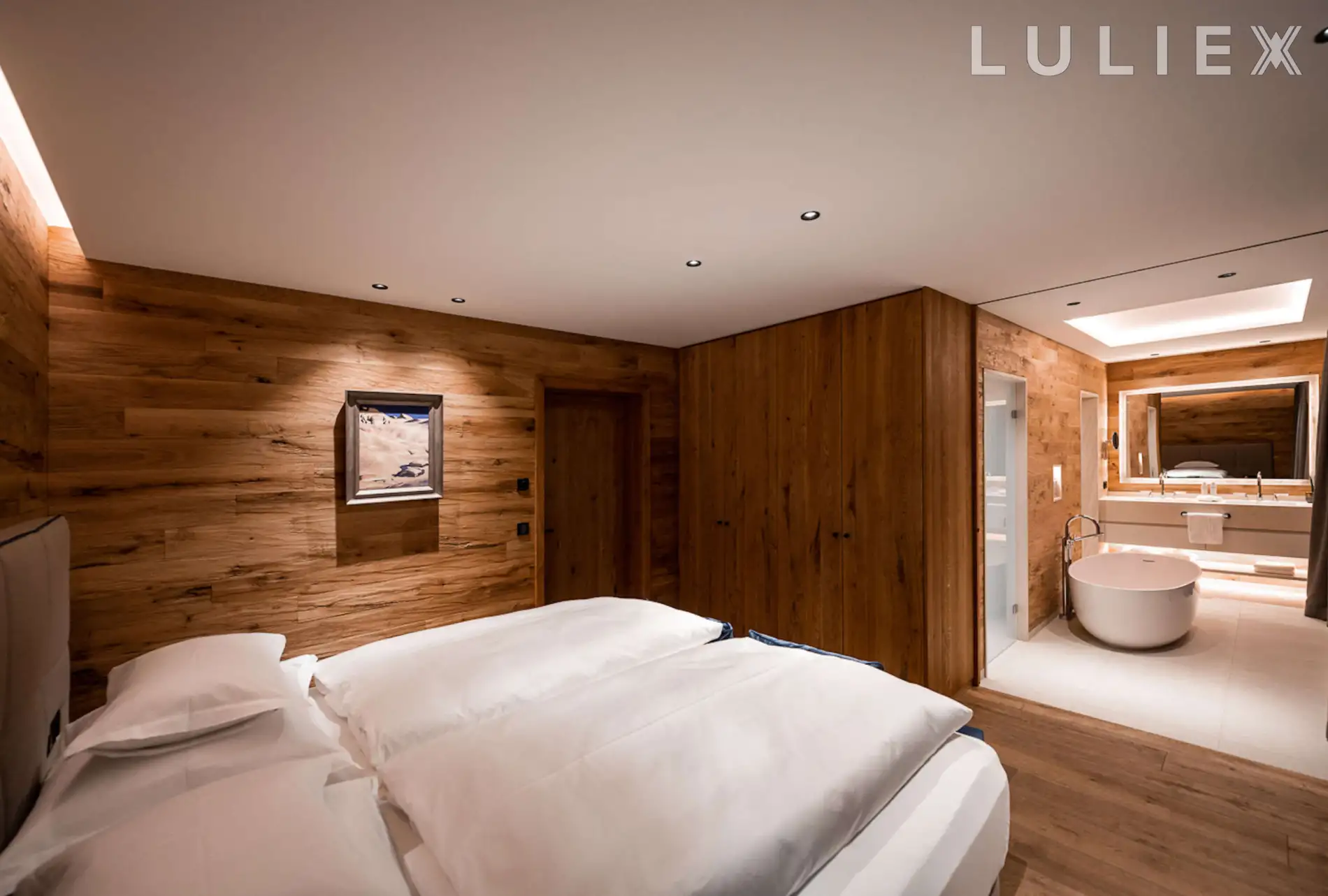 WHITE GOLD CHALET
