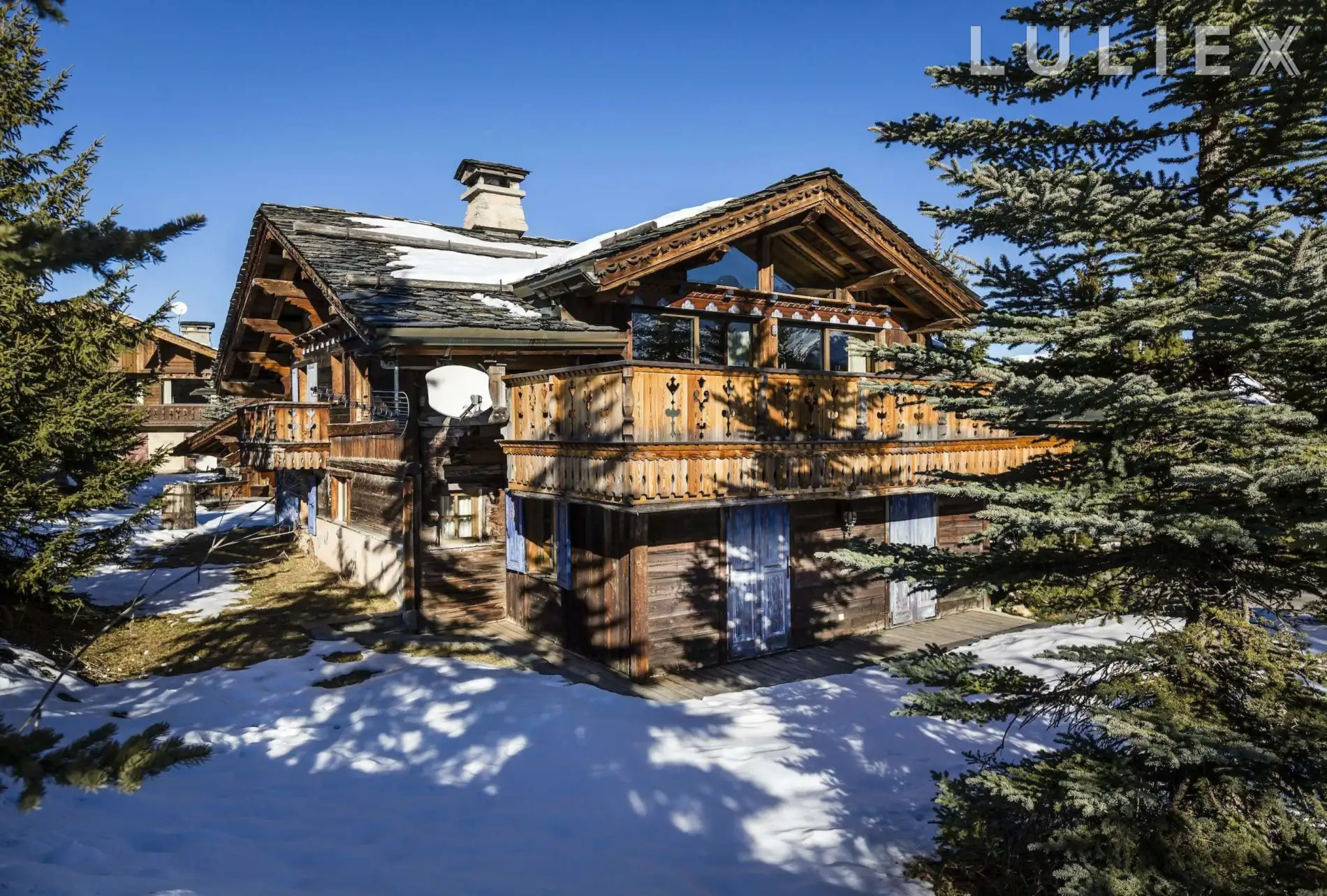 CHALET VELVET
