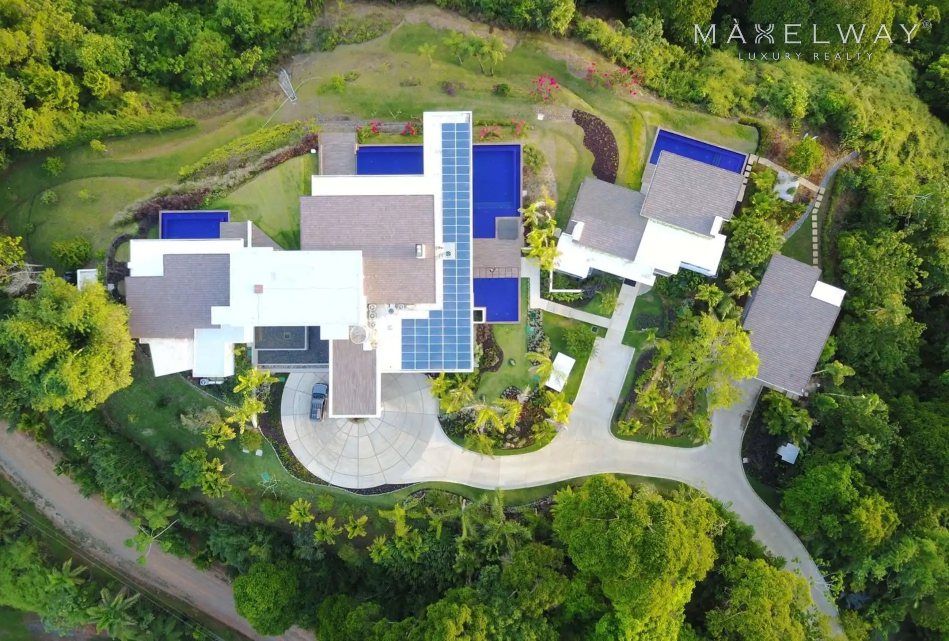 LUXE MANSION IN COSTA RICA
