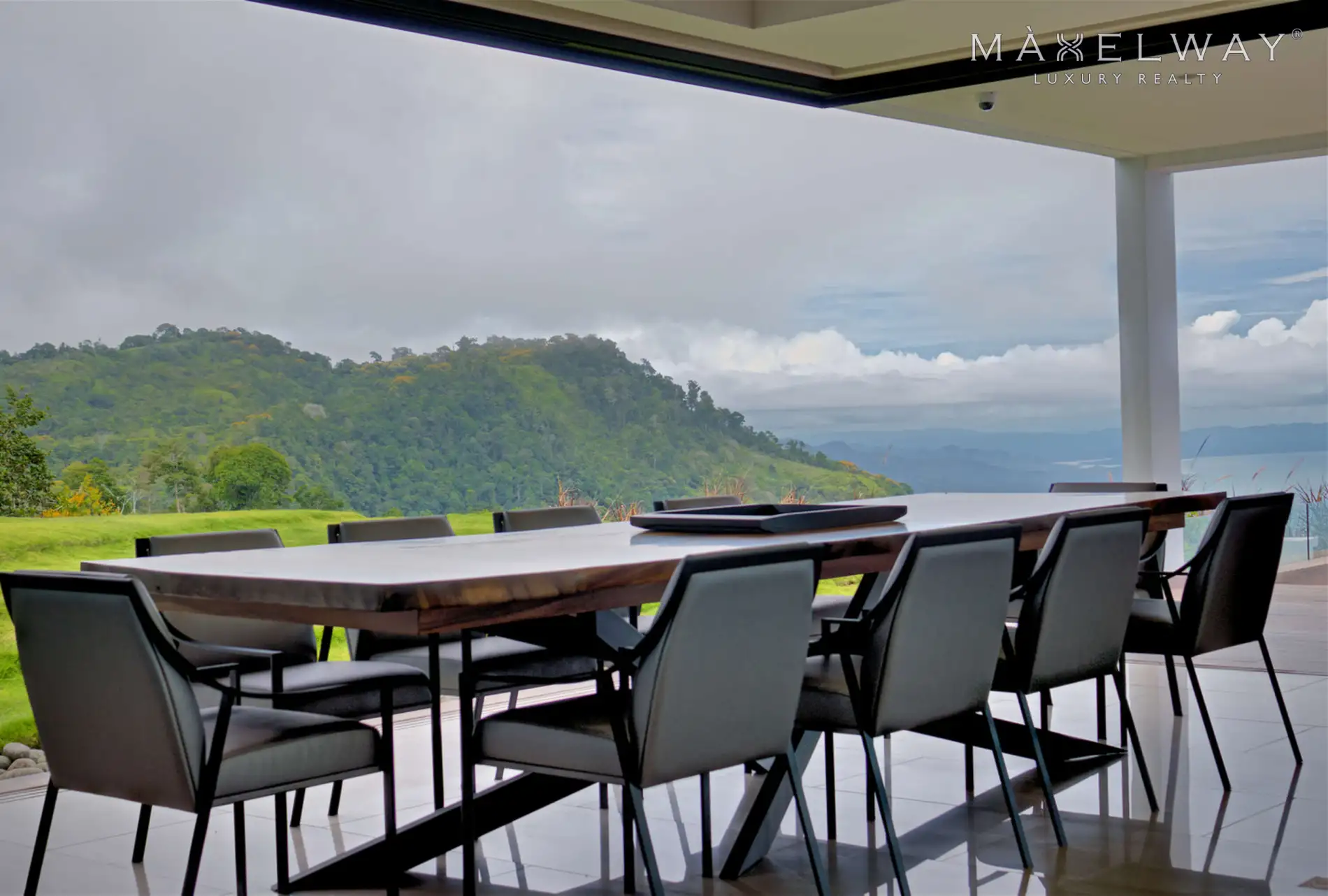 LUXE MANSION IN COSTA RICA