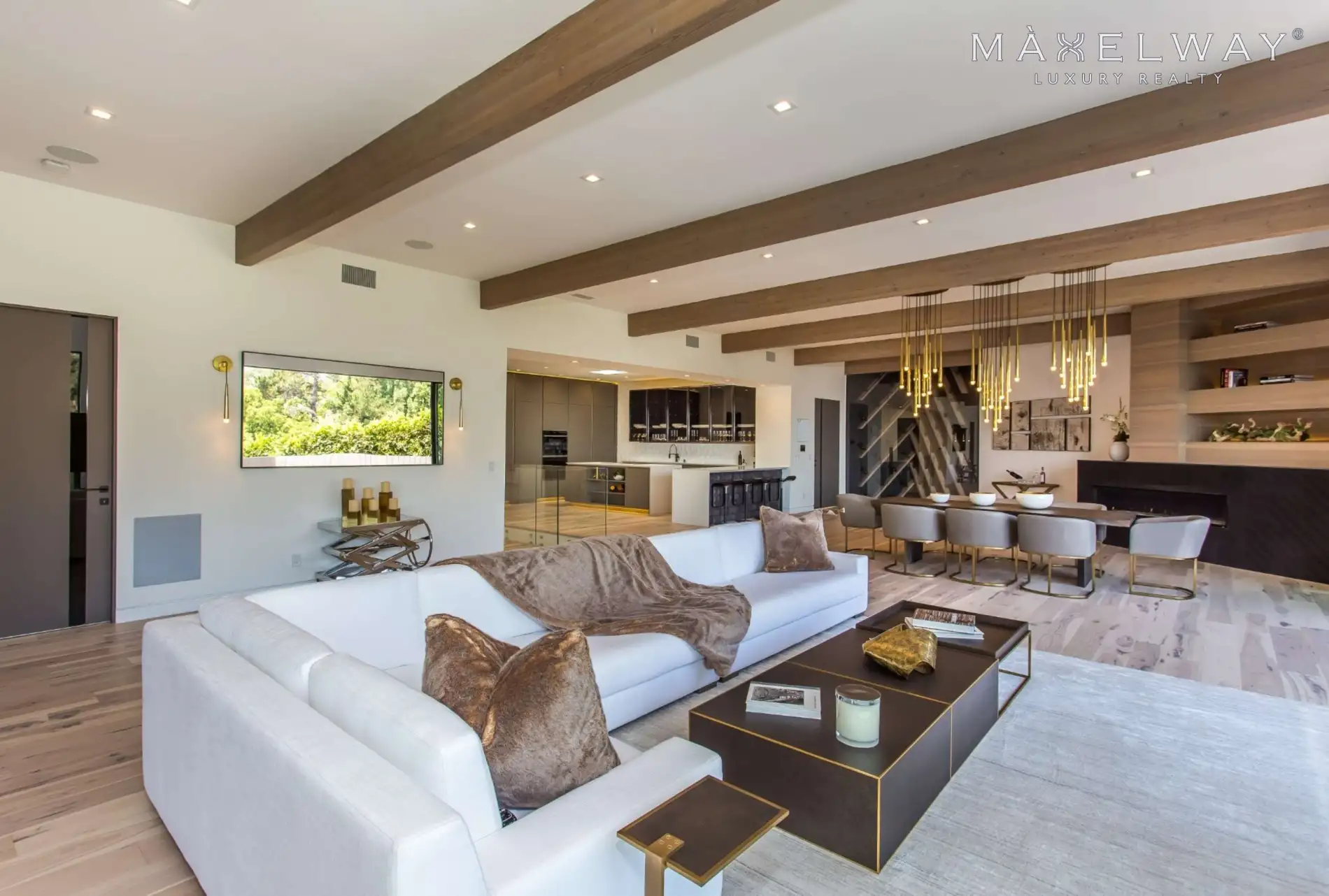 L.A. FAB VILLA