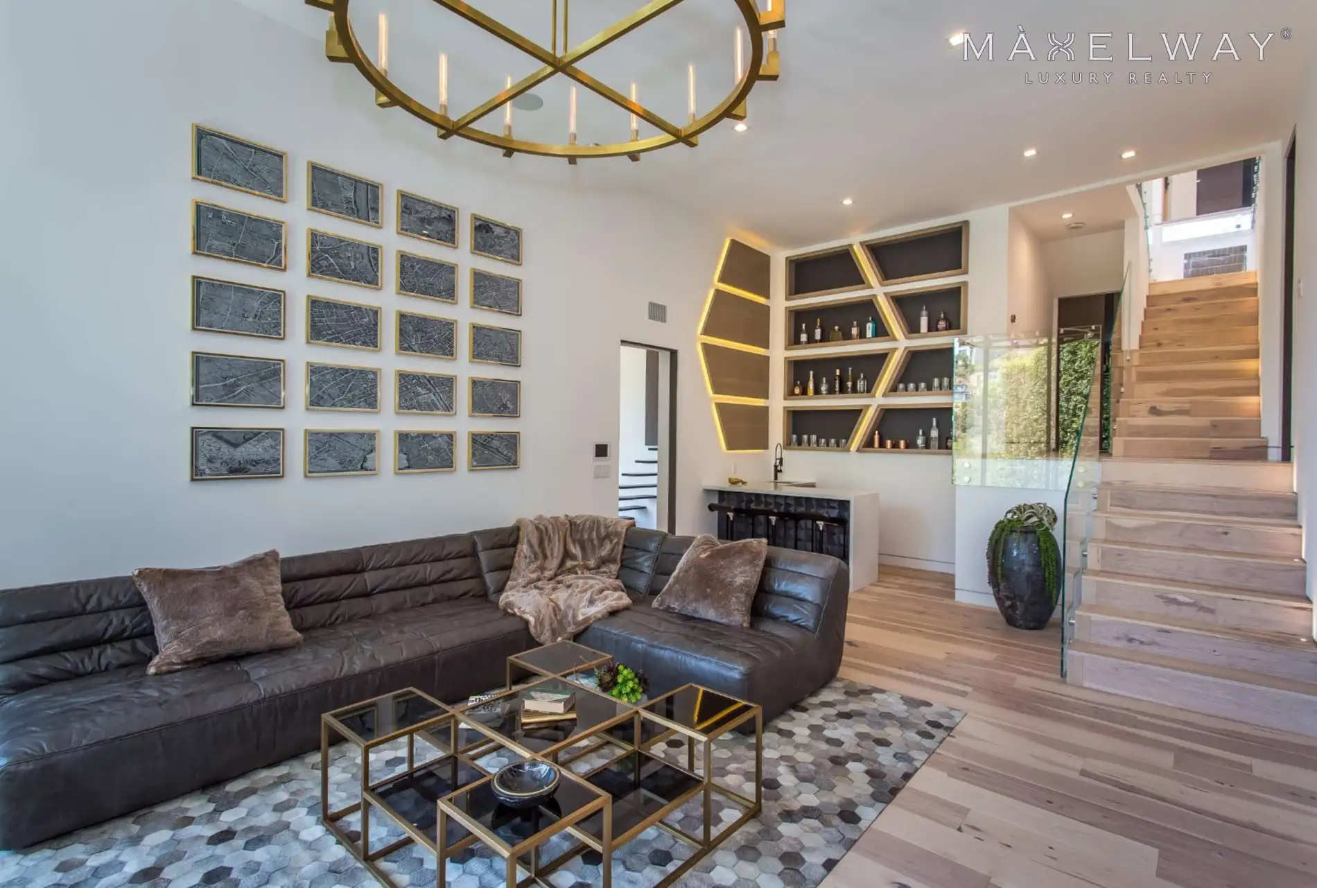 L.A. FAB VILLA