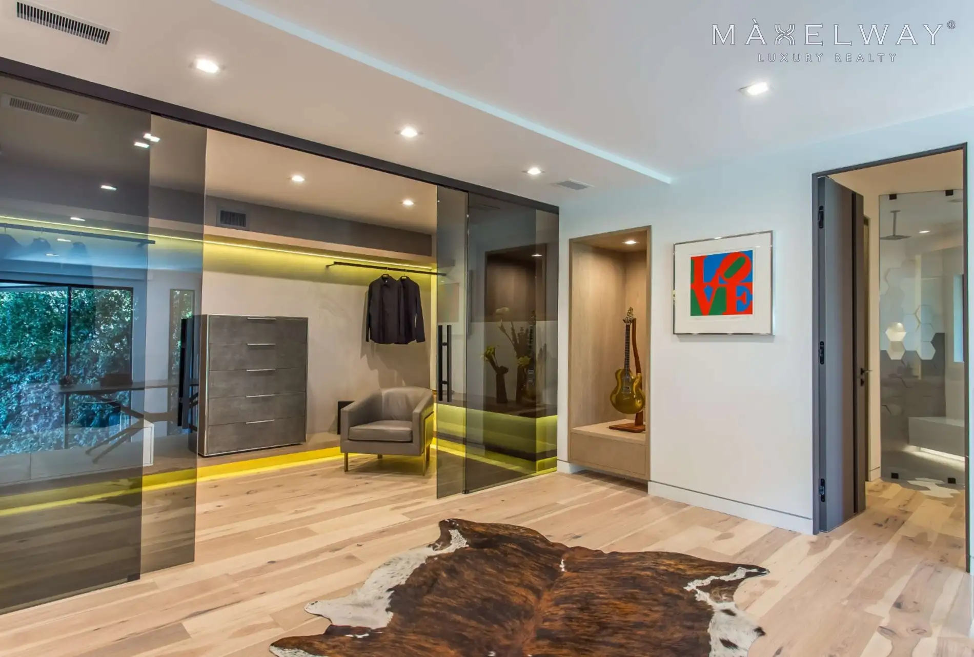L.A. FAB VILLA