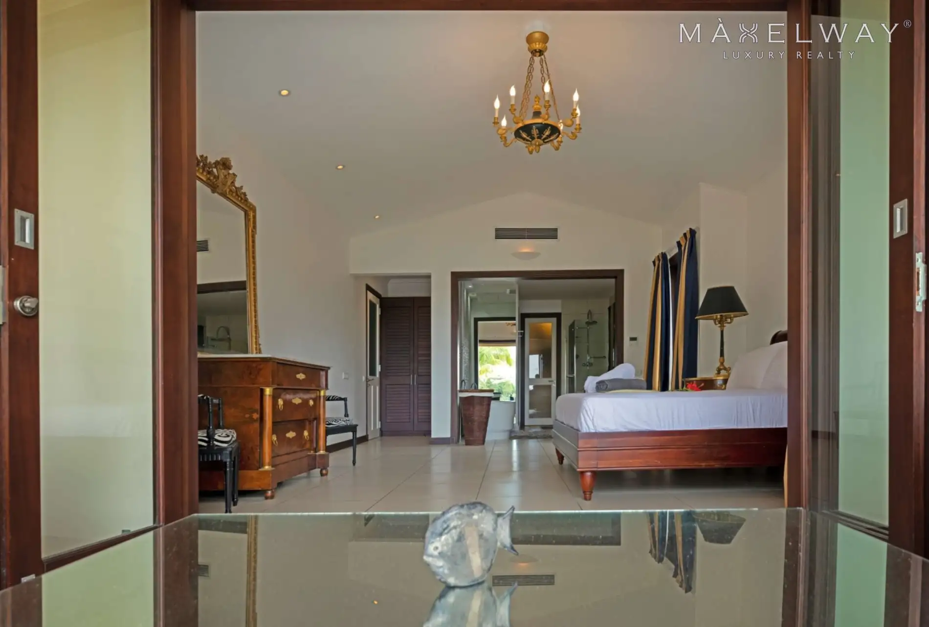 EDEN ISLAND VILLA