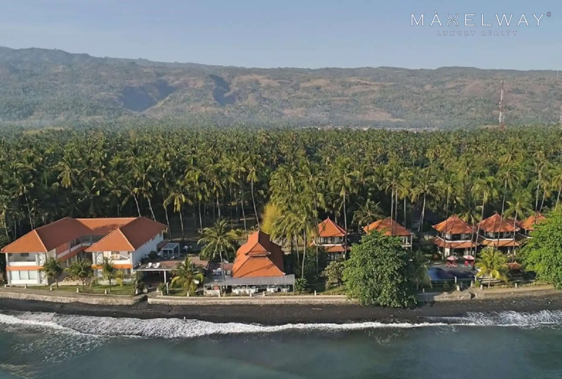 BEACHFRONT RESORT