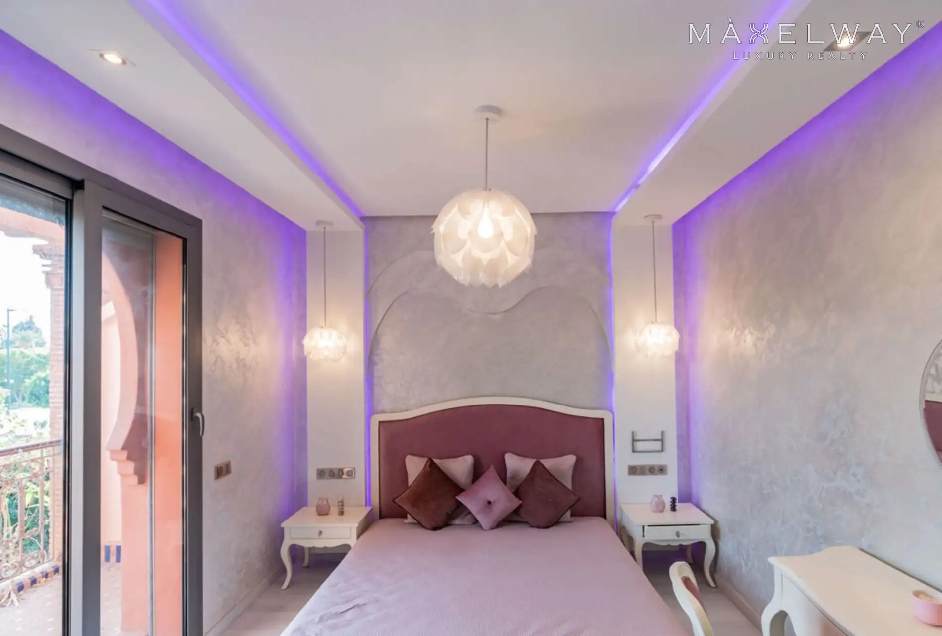 LUXE ORIENTAL VILLA