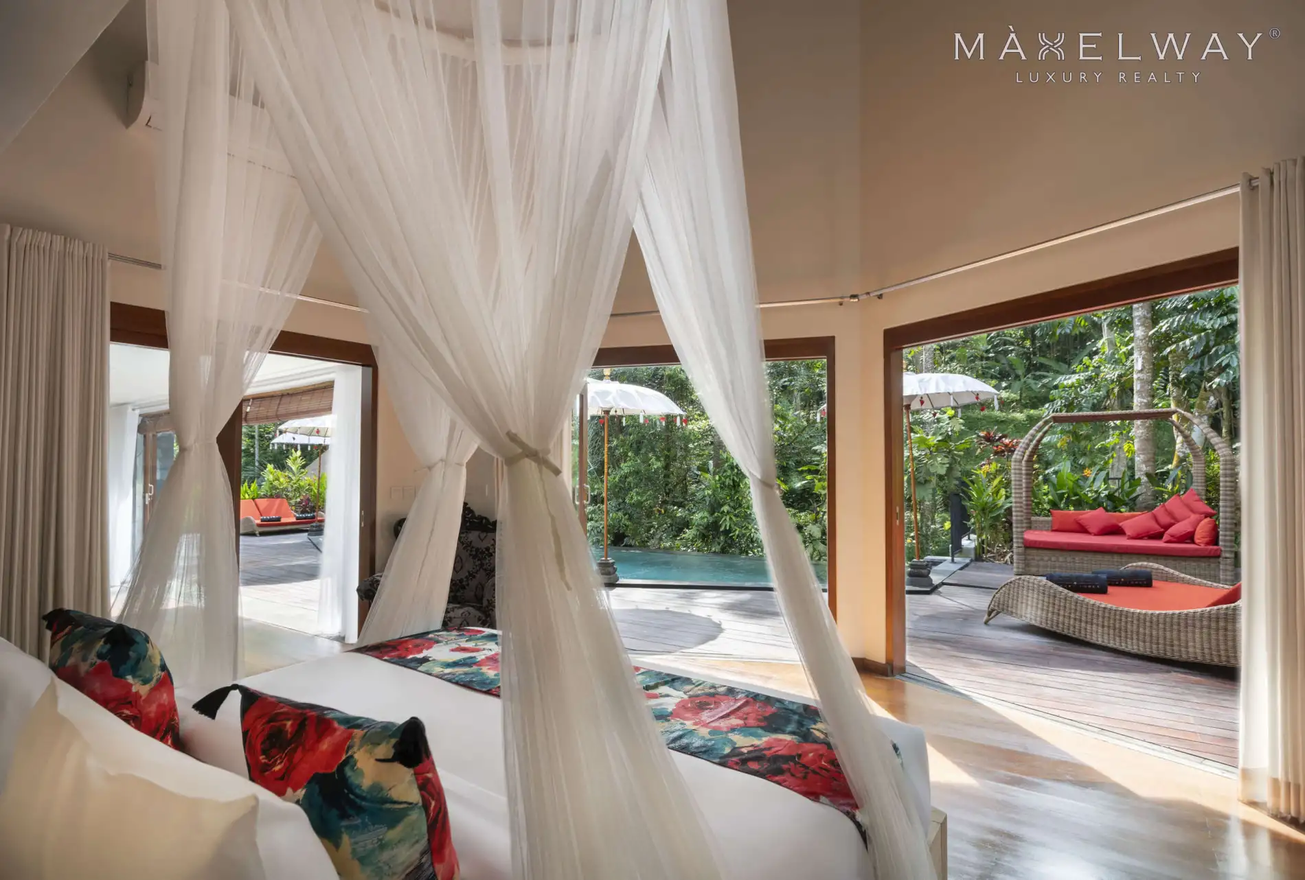 VILLAS & SUITES