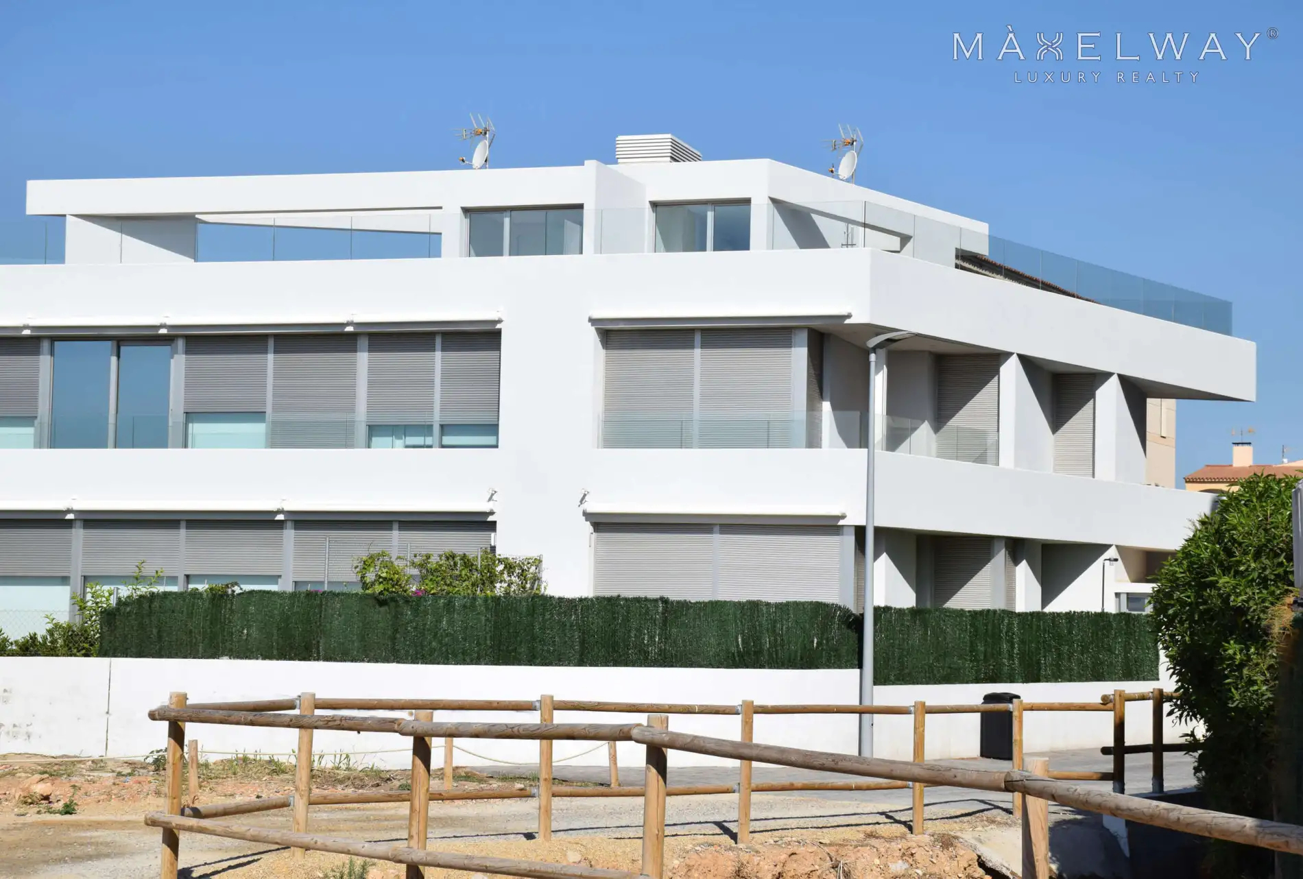 BEACHFRONT VILLA IN SPAIN