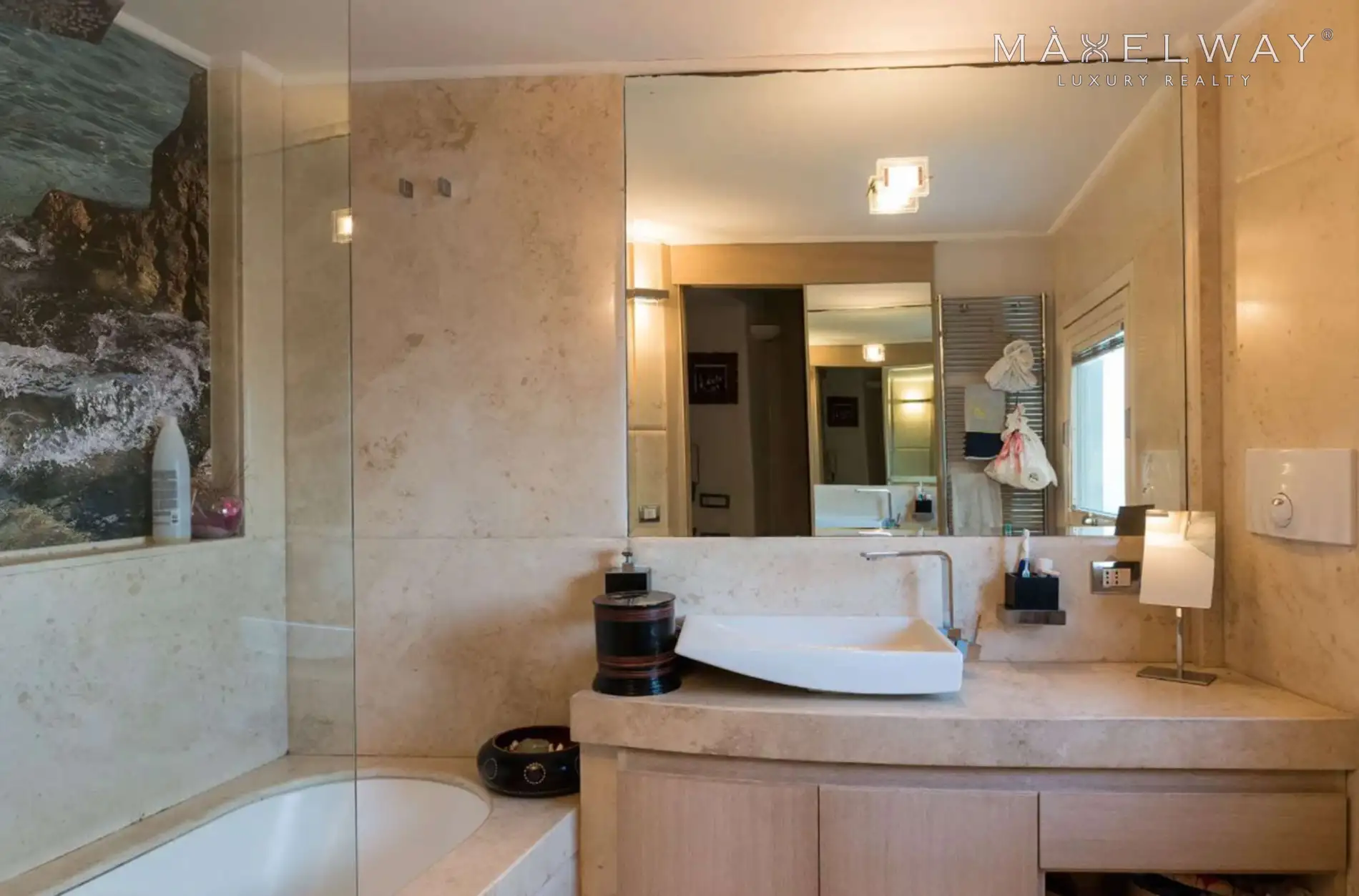 LUXURY VILLA IN POSILLIPO