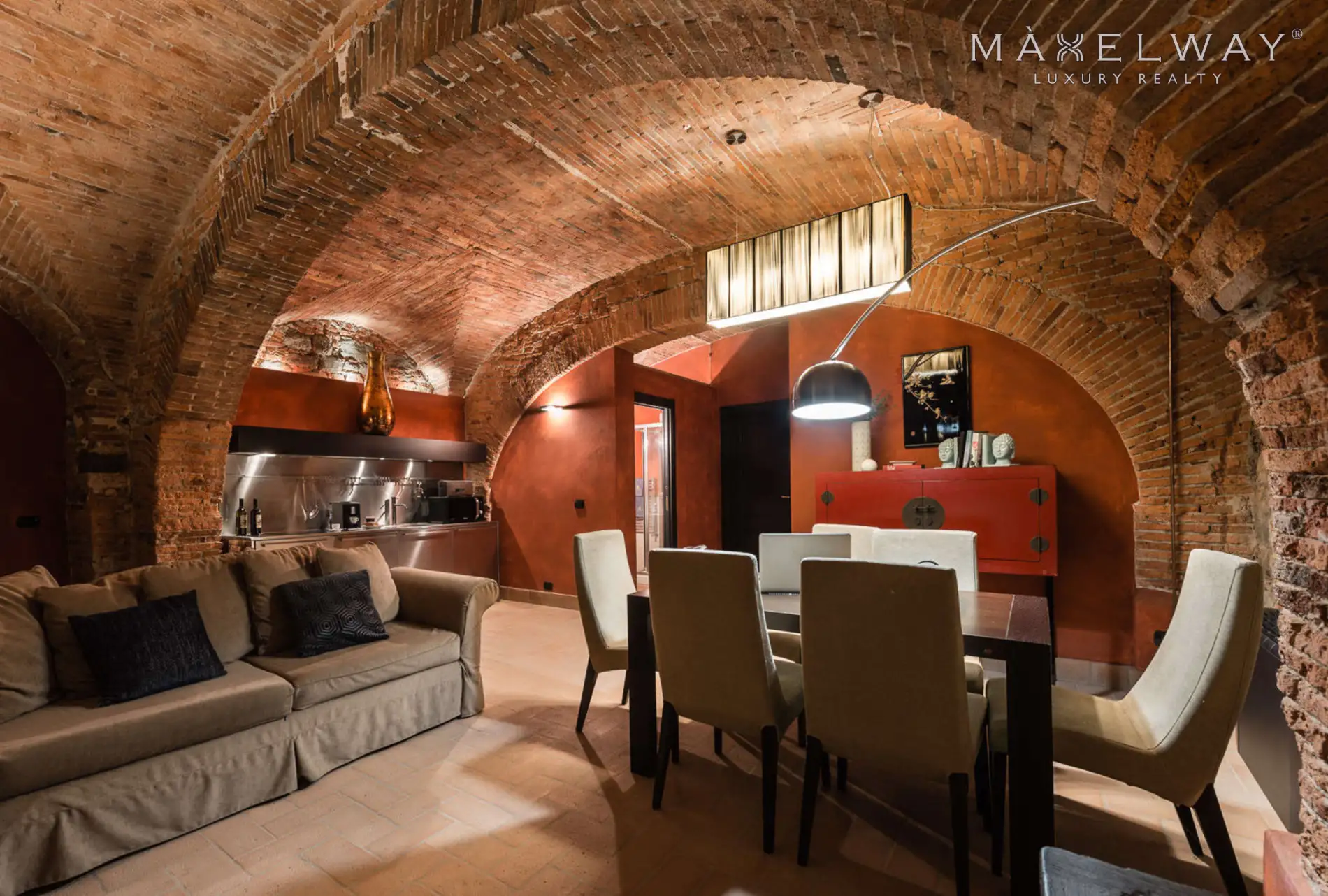 TUSCAN HISTORIC MANSION