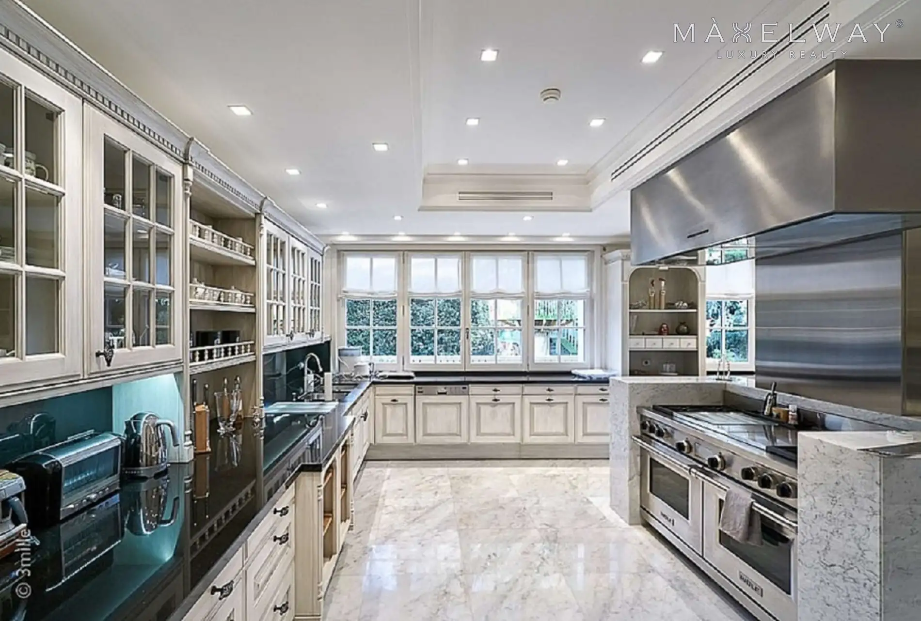 LUXURY MANSION