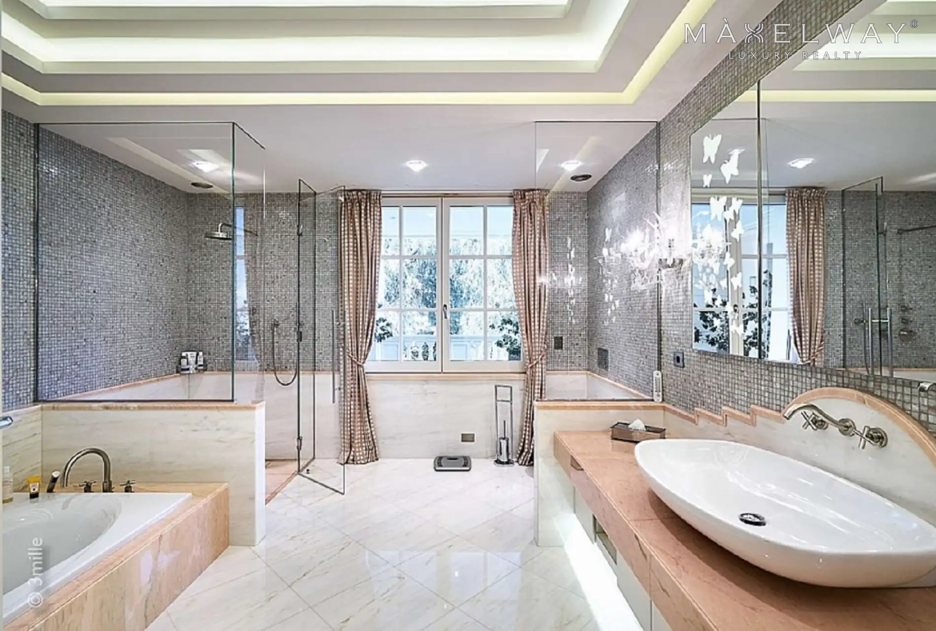 LUXURY MANSION