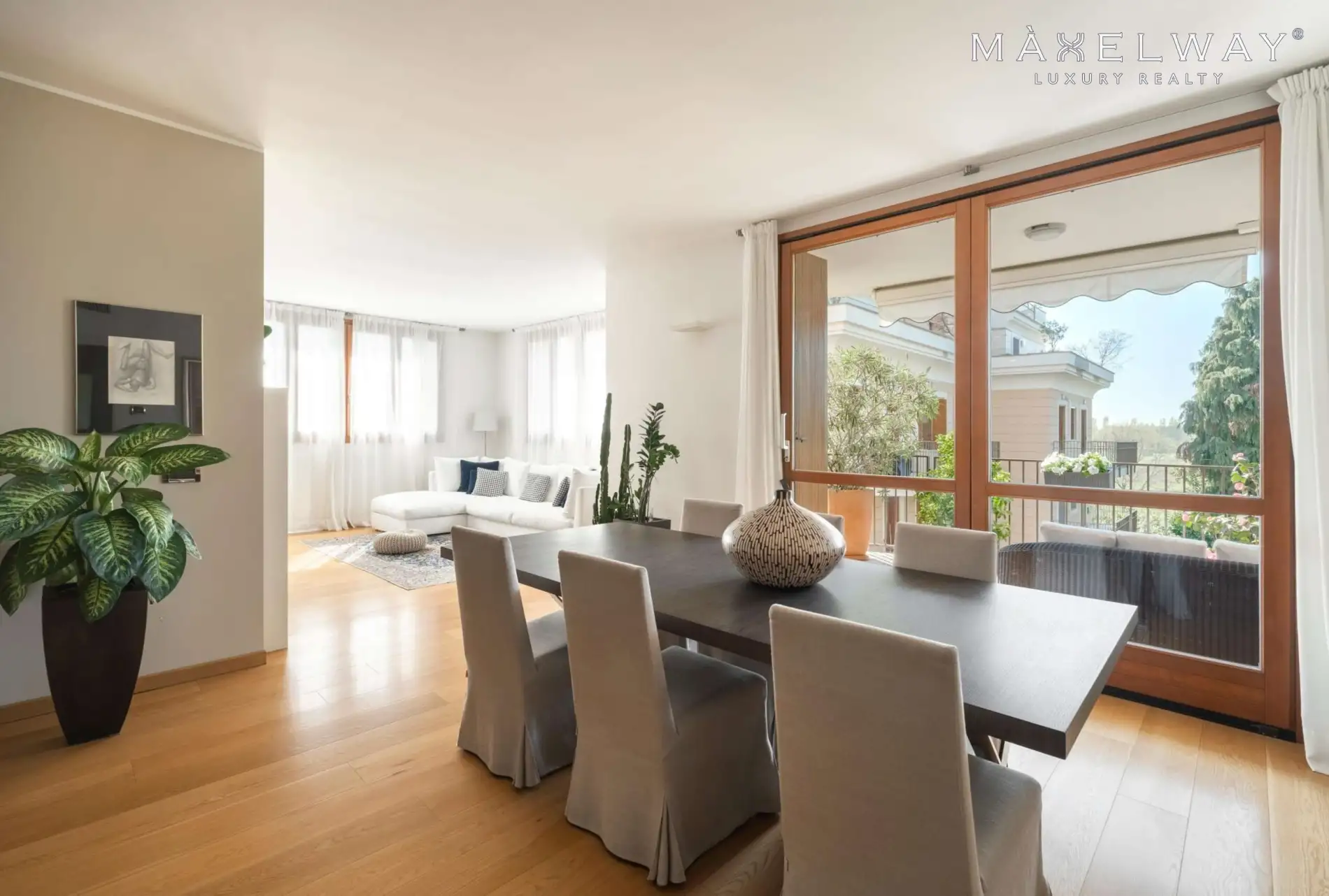 ELEGAN FLAT IN MILAN