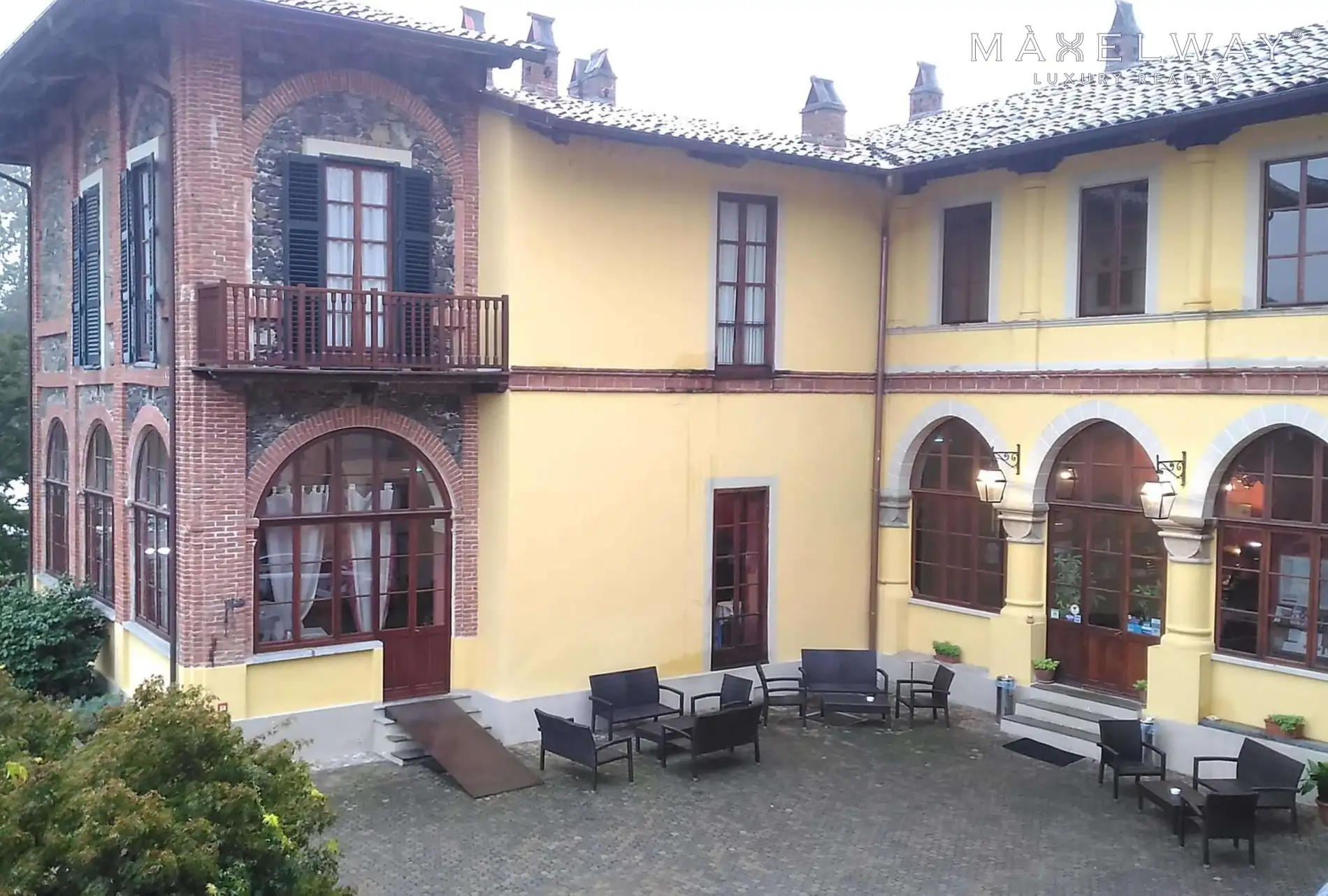 BOUTIQUE VILLA & HOTEL