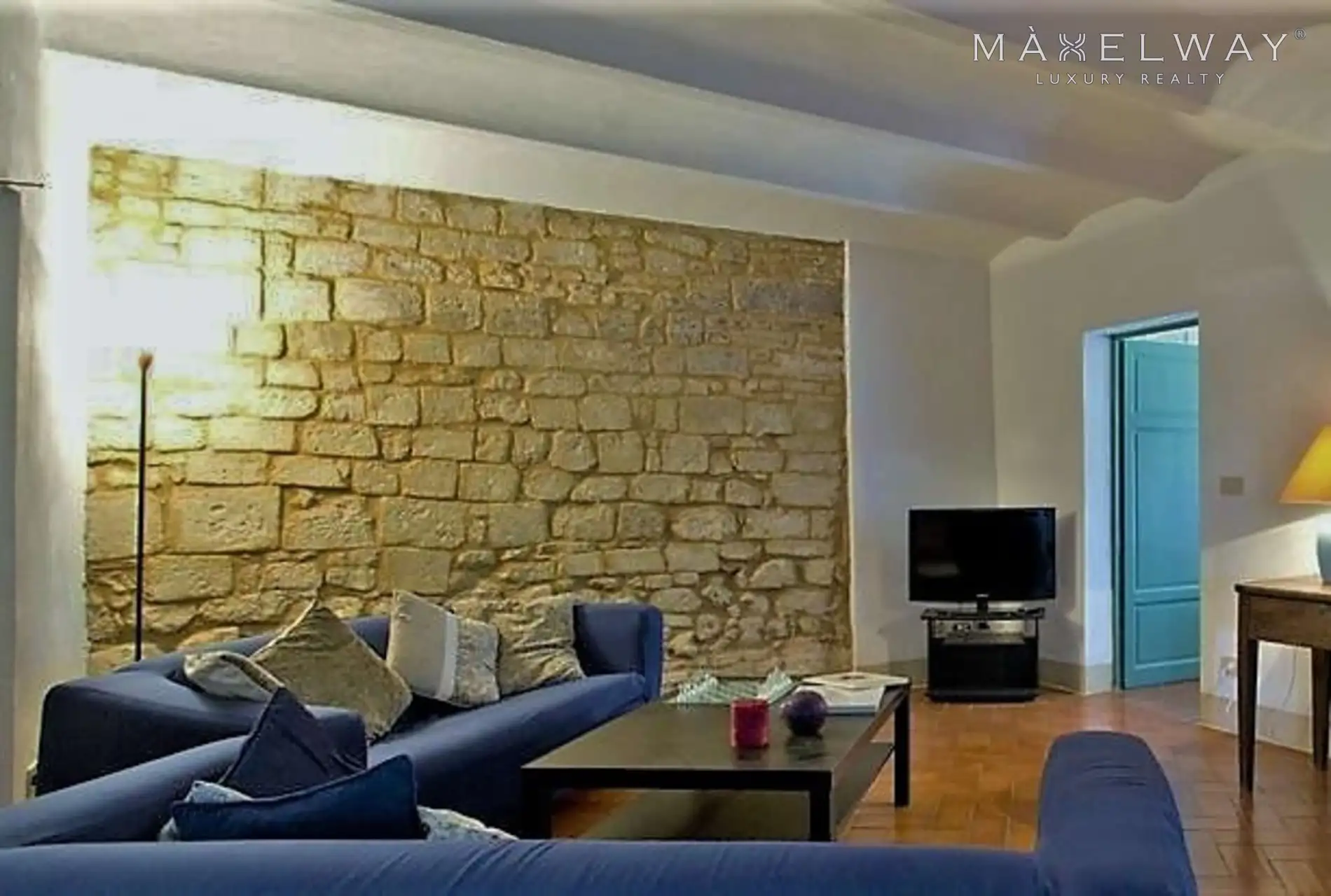 FABULOUS FARMHOUSE