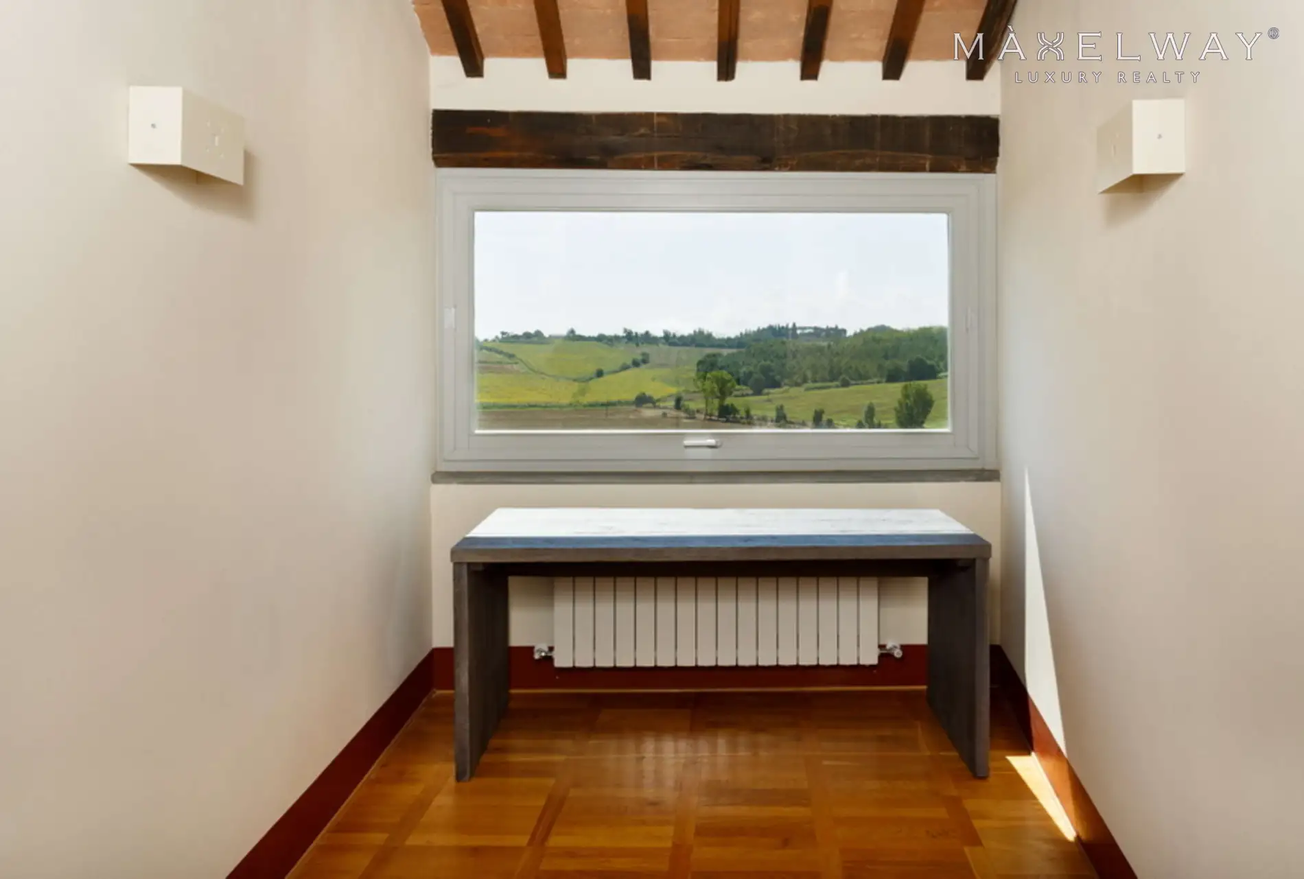 GLAM COUNTRY HOUSE IN CORTONA