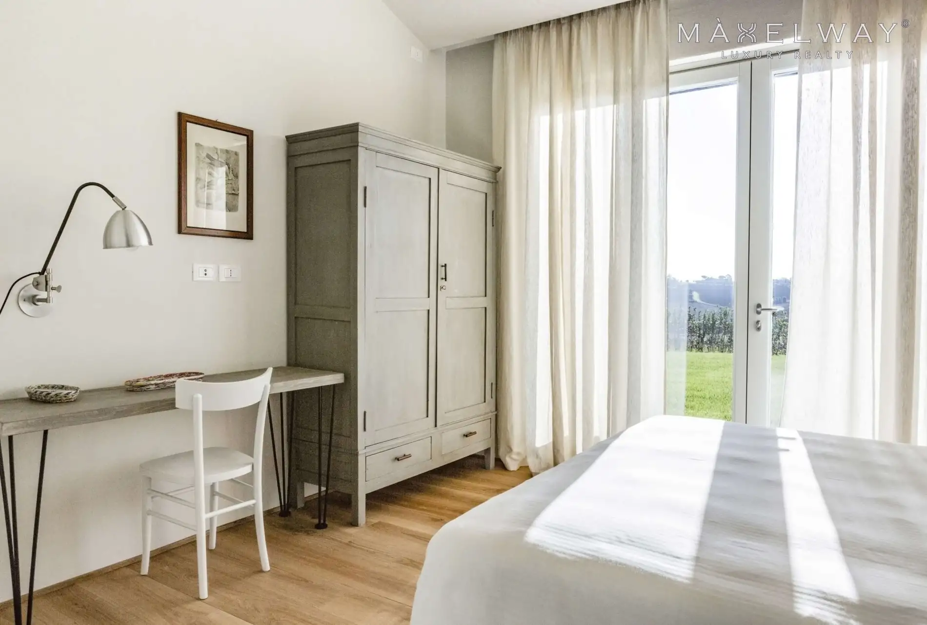 LUXURY VILLA IN CORTONA