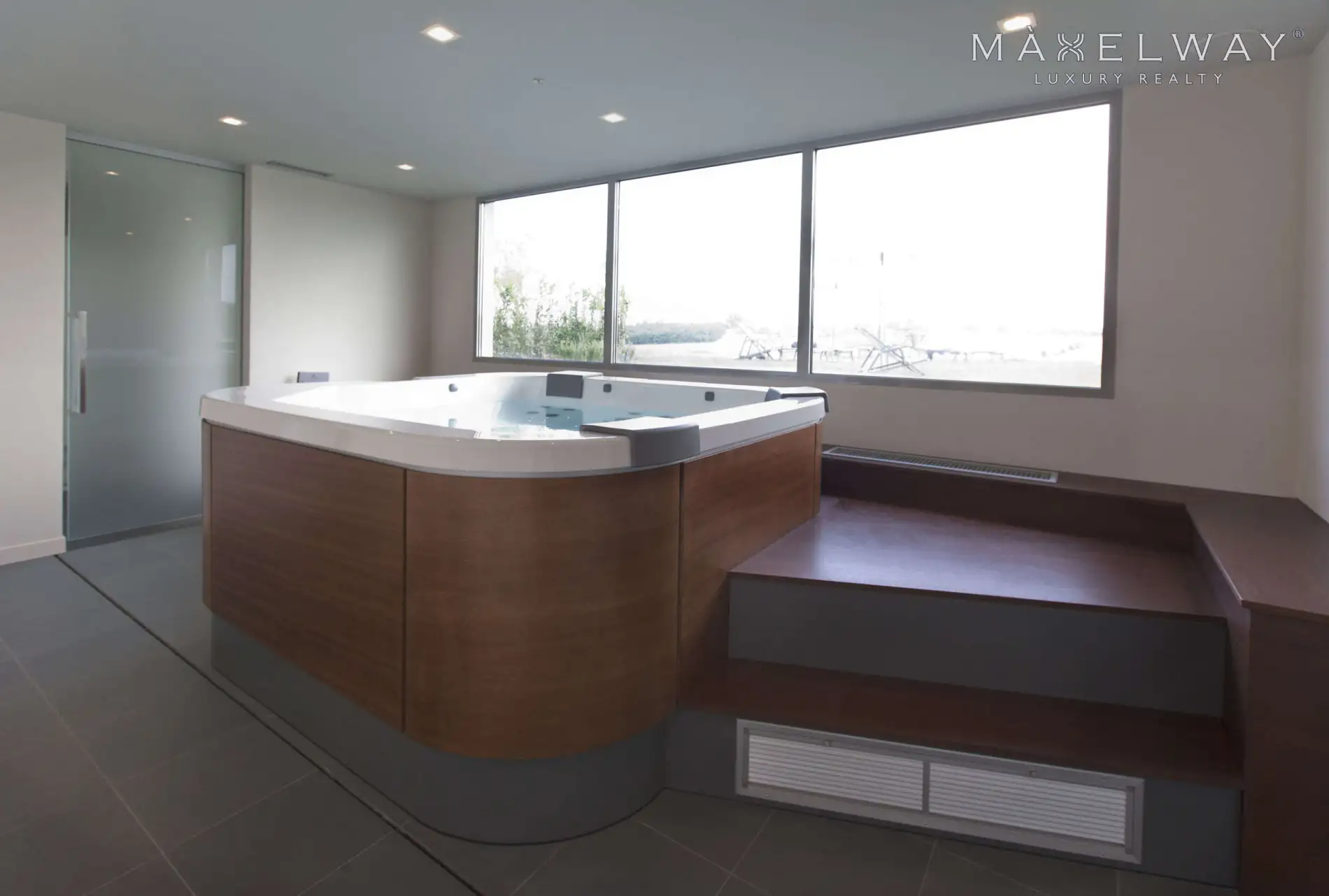 LUXURY VILLA IN CORTONA