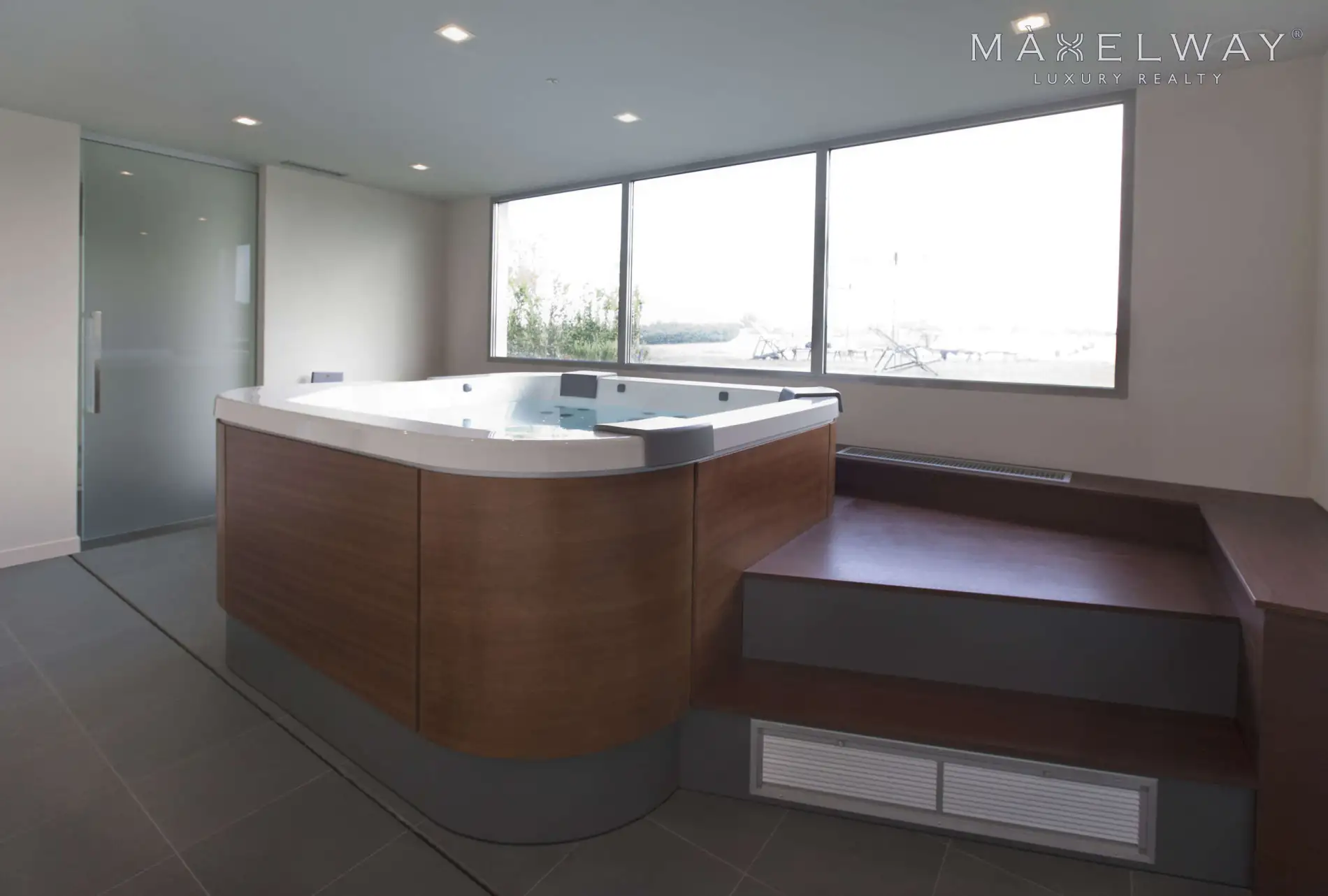 SUPERB APARTMENT 