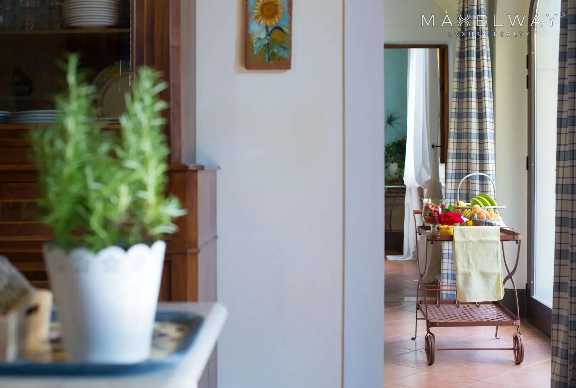 ART-NOVEAU VILLA