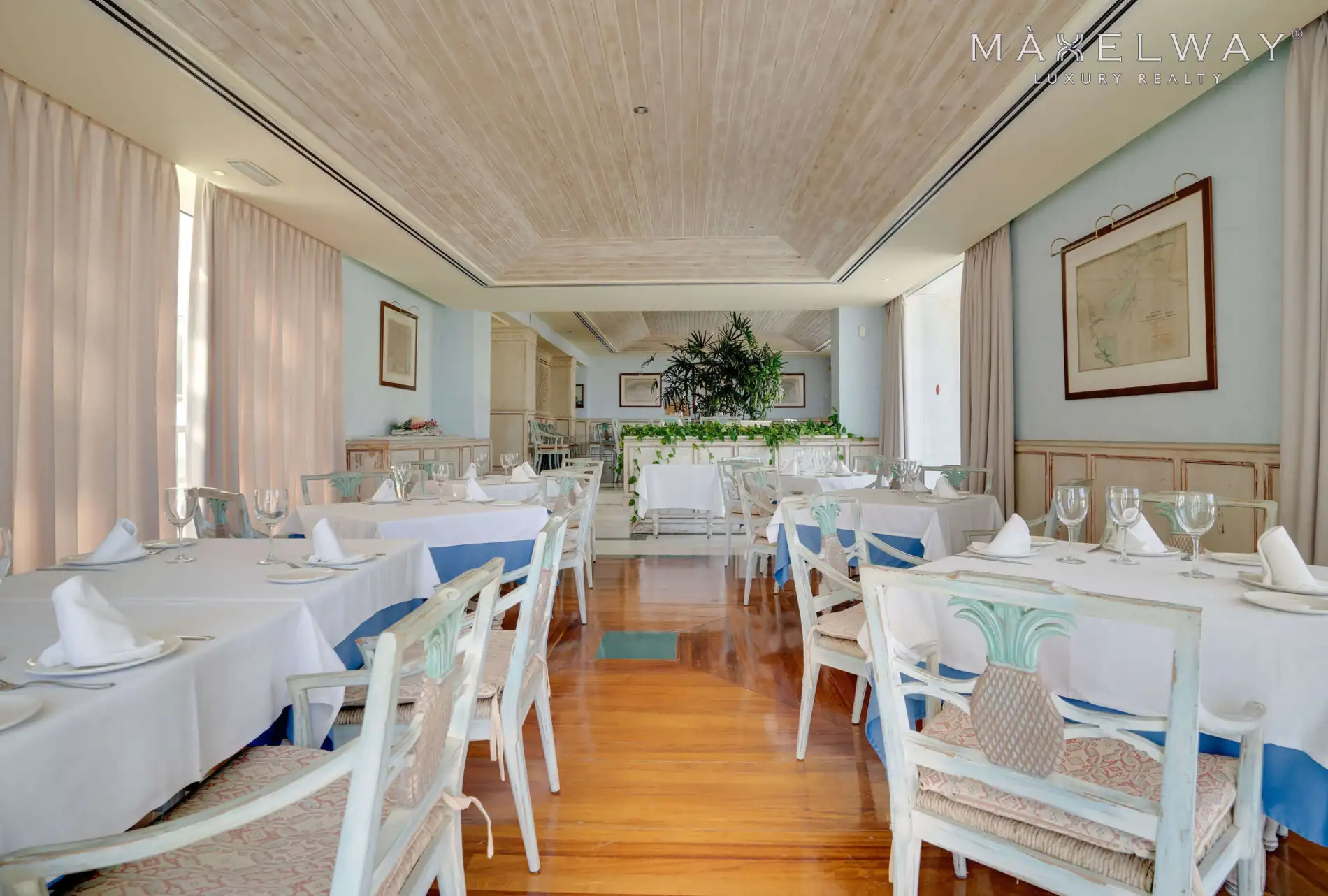 LUXE APARTMENT IN MARBELLA 