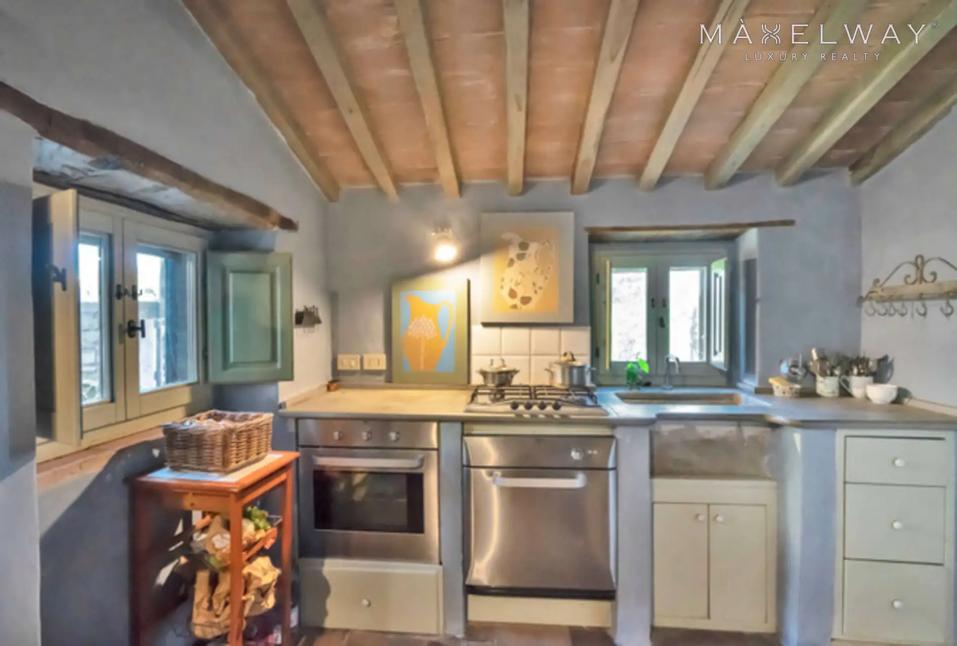 TUSCAN STONE VILLA