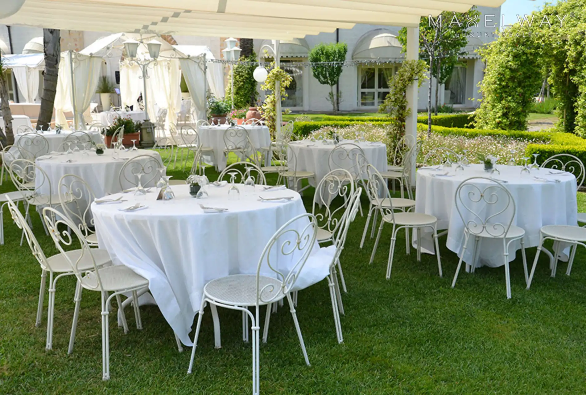 APULIA LUXE RESORT