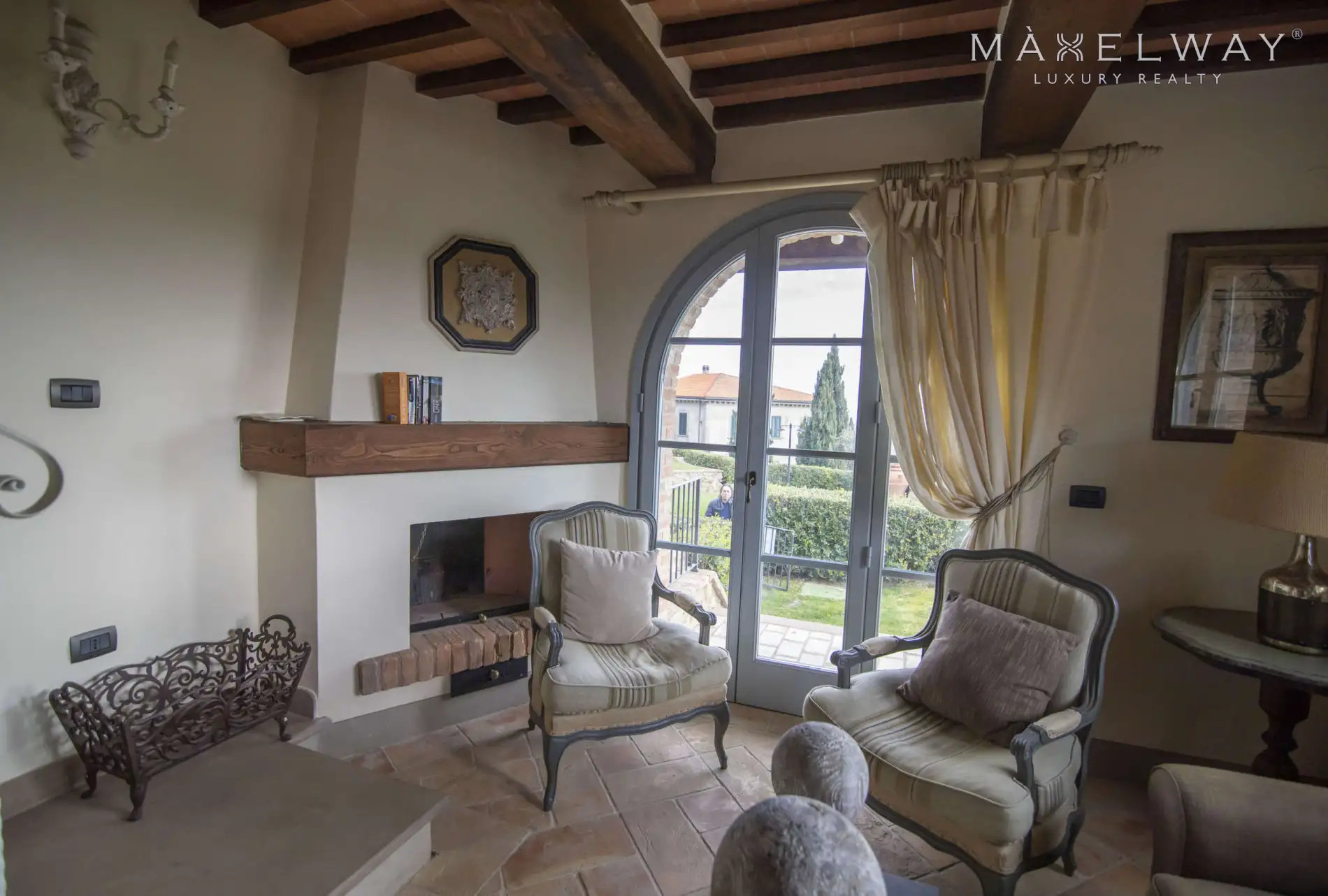 TYPICAL TUSCAN VILLA