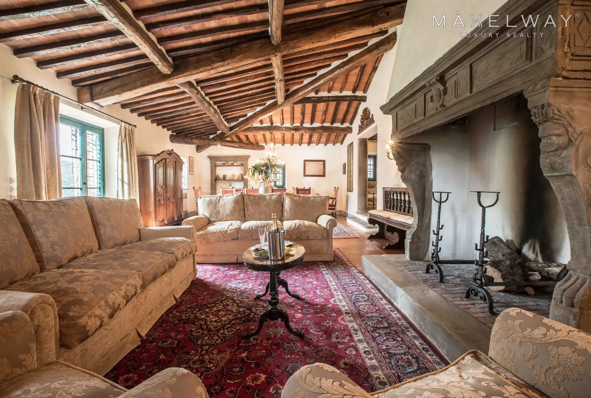 STUNNING TENUTA