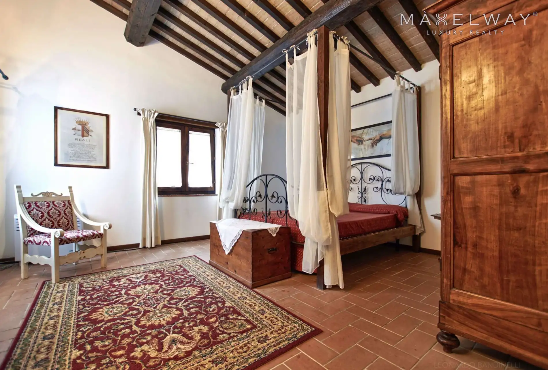 PRESTIGIOUS TUSCAN VILLA