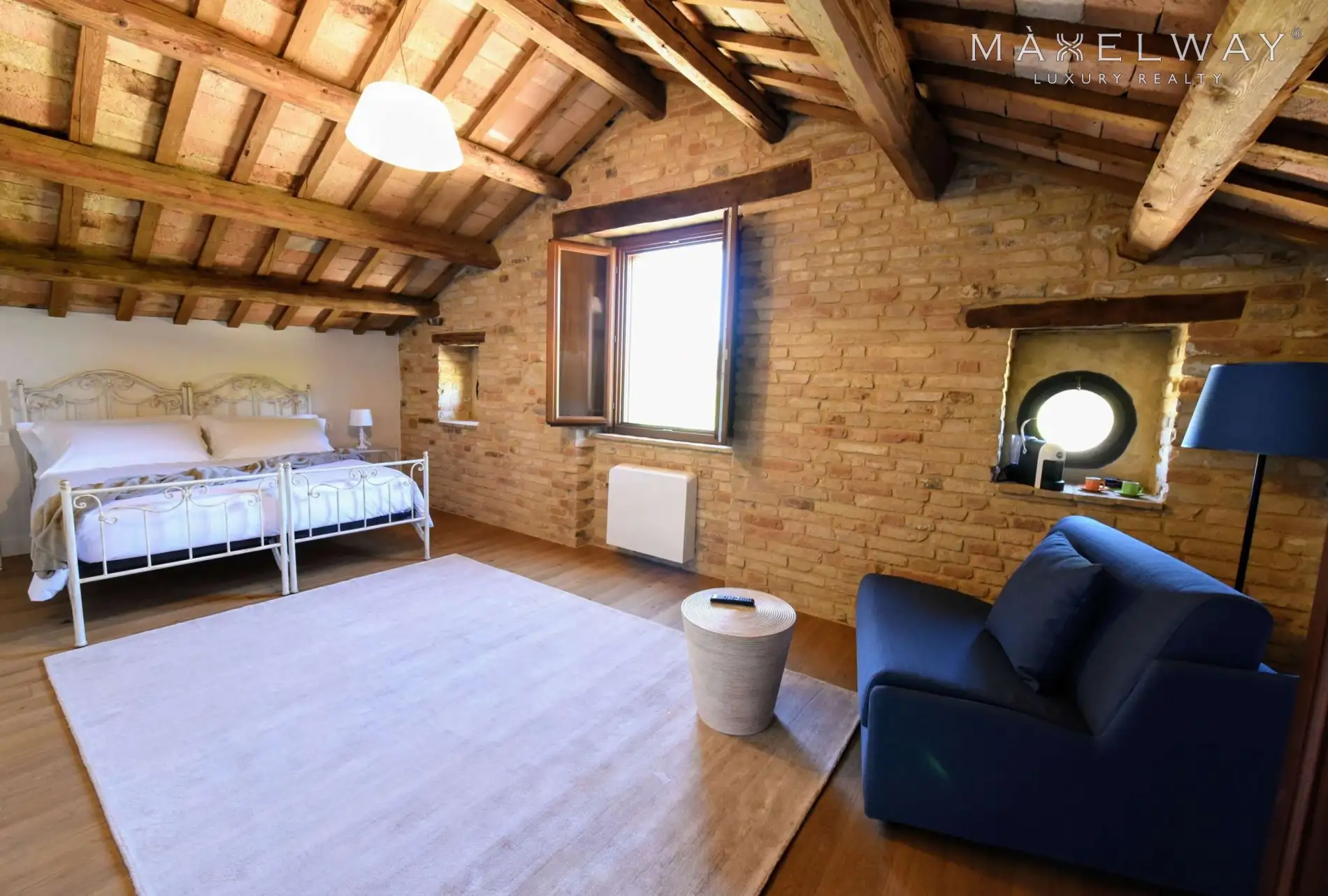 AMAZING VILLA IN THE MARCHE