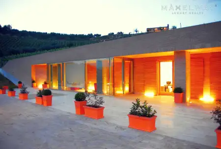 WINERY & VINEYARDS
