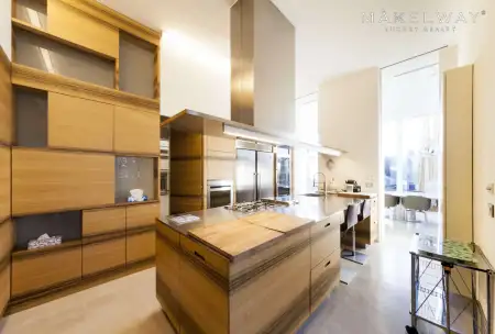 STAR PENTHOUSE