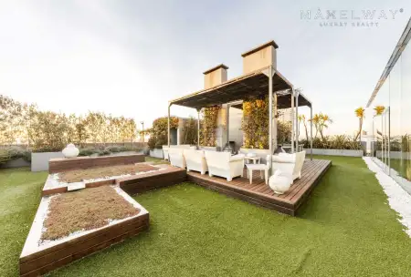 STAR PENTHOUSE