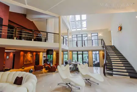 VILLA NEAR ST.PETERSBURG