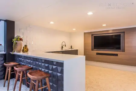 L.A. FAB VILLA