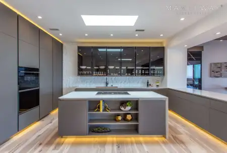 L.A. FAB VILLA