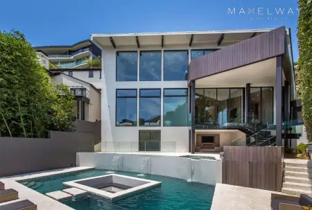 L.A. FAB VILLA