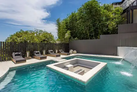 L.A. FAB VILLA