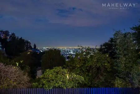 L.A. FAB VILLA