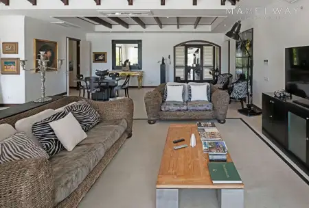 EDEN ISLAND VILLA