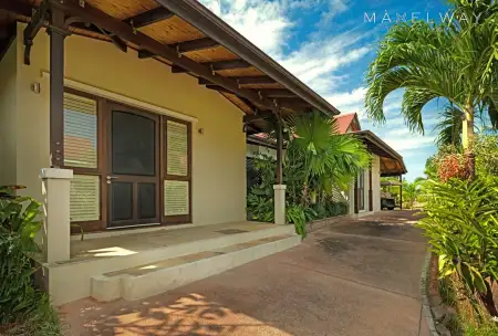 EDEN ISLAND VILLA