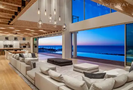 MALIBU MANSION