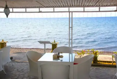 BEACHFRONT RESORT
