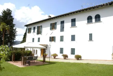 WINE FARM IN TUSCANY