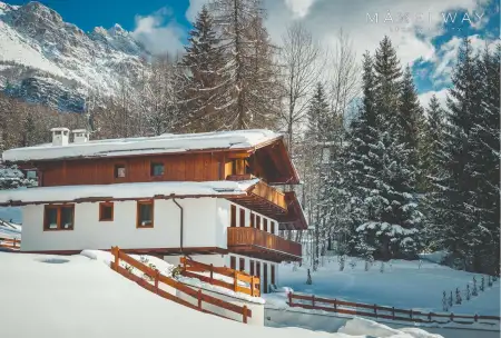 SUPER LUXE CHALET