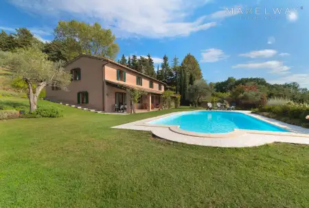 TOP VILLA WITH POOL