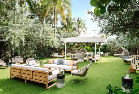 MIAMI BEACH RESORT