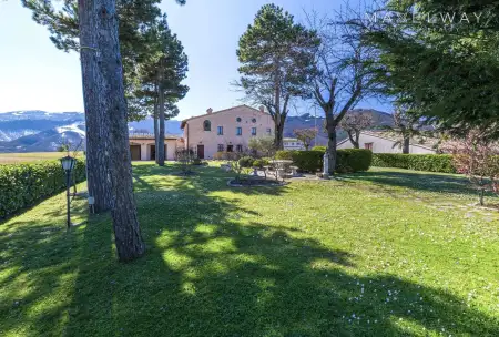 MARCHE COUNTRY HOUSE 