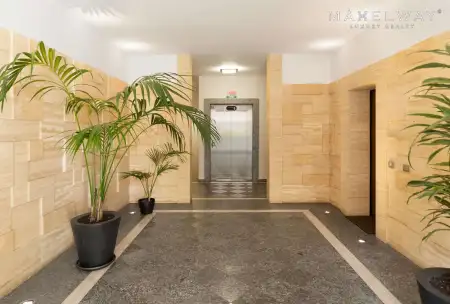 ELEGAN FLAT IN MILAN